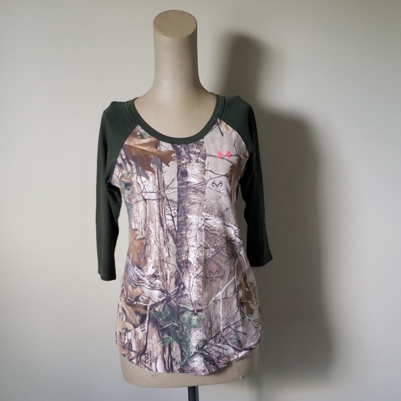 Under Armour Tops - Under Armour Top